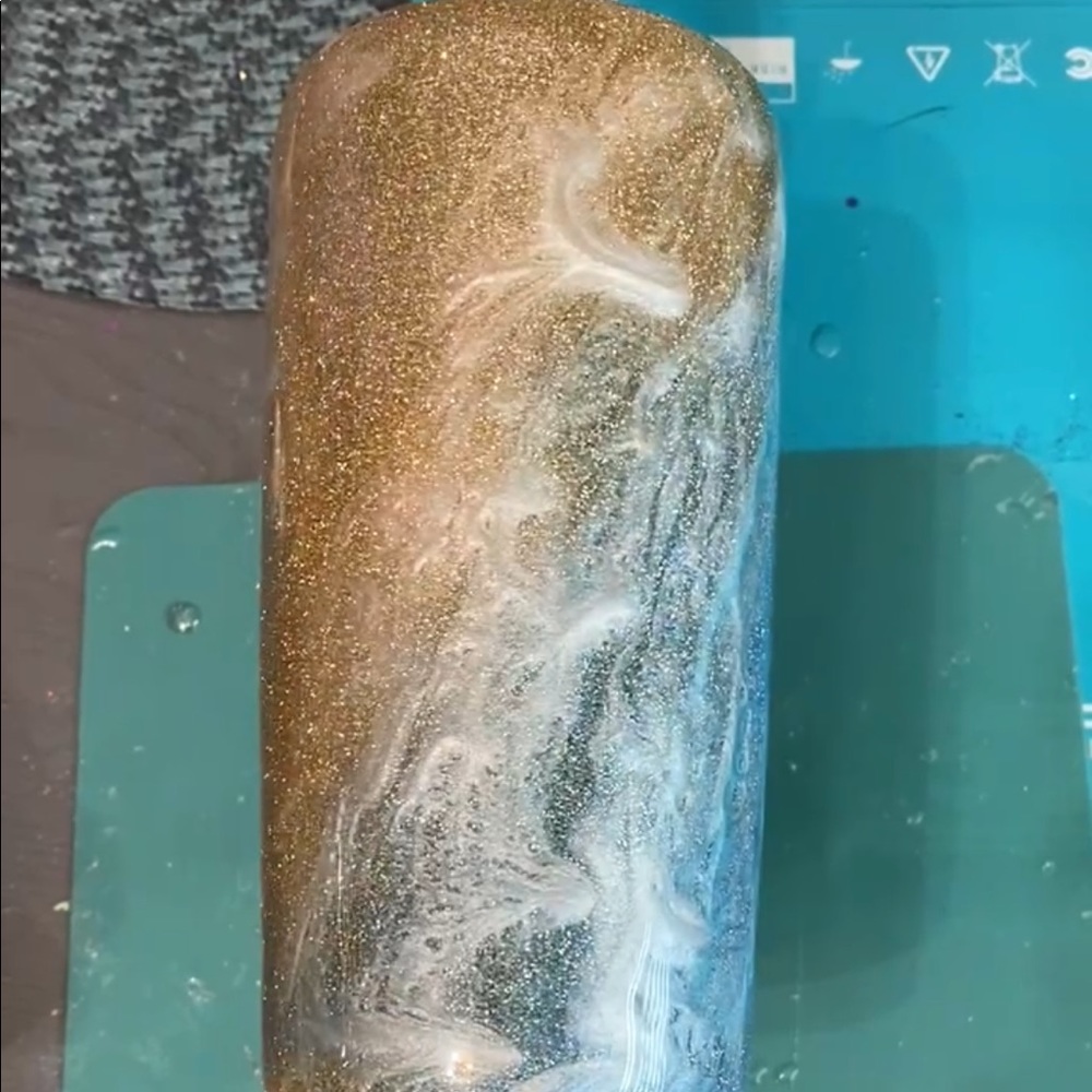 Sandy beach tumbler